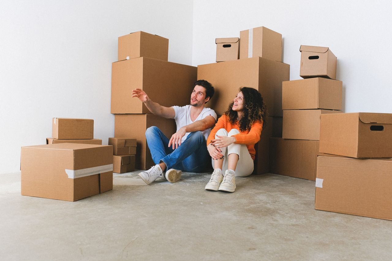 Quanto custa uma mudança residencial em 2026? Veja 9 fatores que influenciam o preço!